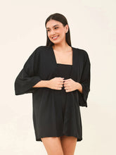 Charger l'image dans la galerie, Model Front: Uv Line Robe De Plage Kimono Color Black Upf50+