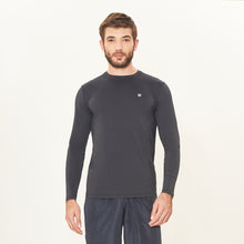 Charger l'image dans la galerie, Model Front: Uv Line T-Shirt Longsleeve Uv X Pro Preto Upf50+