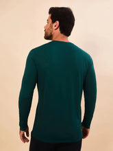 Charger l'image dans la galerie, Model Back: Uv Line T-Shirt Longsleeve Masc New Fit Petroleo Upf50+