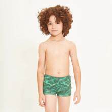 Charger l'image dans la galerie, Model Front: Uv Line Maillot De Bain Garçon Swim Trunks Kids Leaves Upf50+
