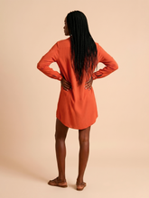Charger l'image dans la galerie, Model Back: Uv Line Chemise Shirtdress Copenhagen Pitanga Upf50+
