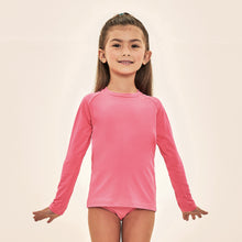 Charger l'image dans la galerie, Model Front: Uv Line T-Shirt Acqua Qr Code Chiclete Fluor Upf50+
