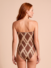 Charger l'image dans la galerie, Model Back: Uv Line Une Pièce Swimsuit Bandeau Diamond Upf50+
