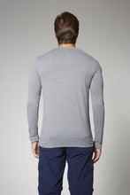 Charger l'image dans la galerie, Model Back: Uv Line Fitness Haut Sport Fit Mas Ml Mescla Upf50+
