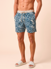 Charger l'image dans la galerie, Gallery: Uv Line Bermuda / Short Pour Homme Shorts Acqua Boxer Tie Dye Blue Upf50+
