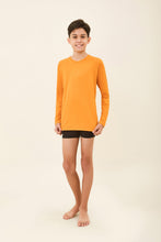 Charger l'image dans la galerie, Model Front: Uv Line T-Shirt Longsleeve Uvpro Kids Orange Upf50+
