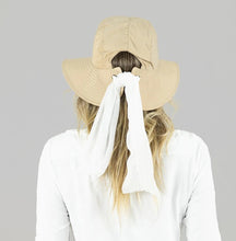 Charger l'image dans la galerie, Model Back: Uv Line Chapeau Souple/Capeline San Remo Areia Offwhite Upf50+
