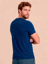 Charger l'image dans la galerie, Model Back: Uv Line T-Shirt Pour Homme T-Shirt Uvpro Masc Cobalt Upf50+
