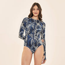 Charger l'image dans la galerie, Model Front: Uv Line Une Pièce Swimsuit Macae Coconut Palms Navy Blue Upf50+
