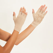 Charger l&#39;image dans la galerie, Medium Glove Beige UPF50+
