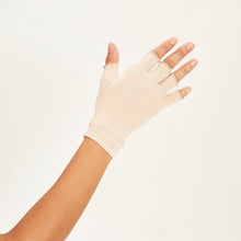 Charger l&#39;image dans la galerie, Medium Glove Beige UPF50+
