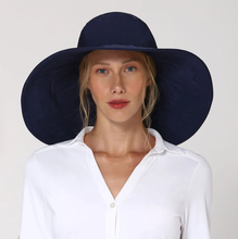 Charger l&#39;image dans la galerie, Model Front: Uv Line Chapeau Souple/Capeline Beverly Hills Marinho

