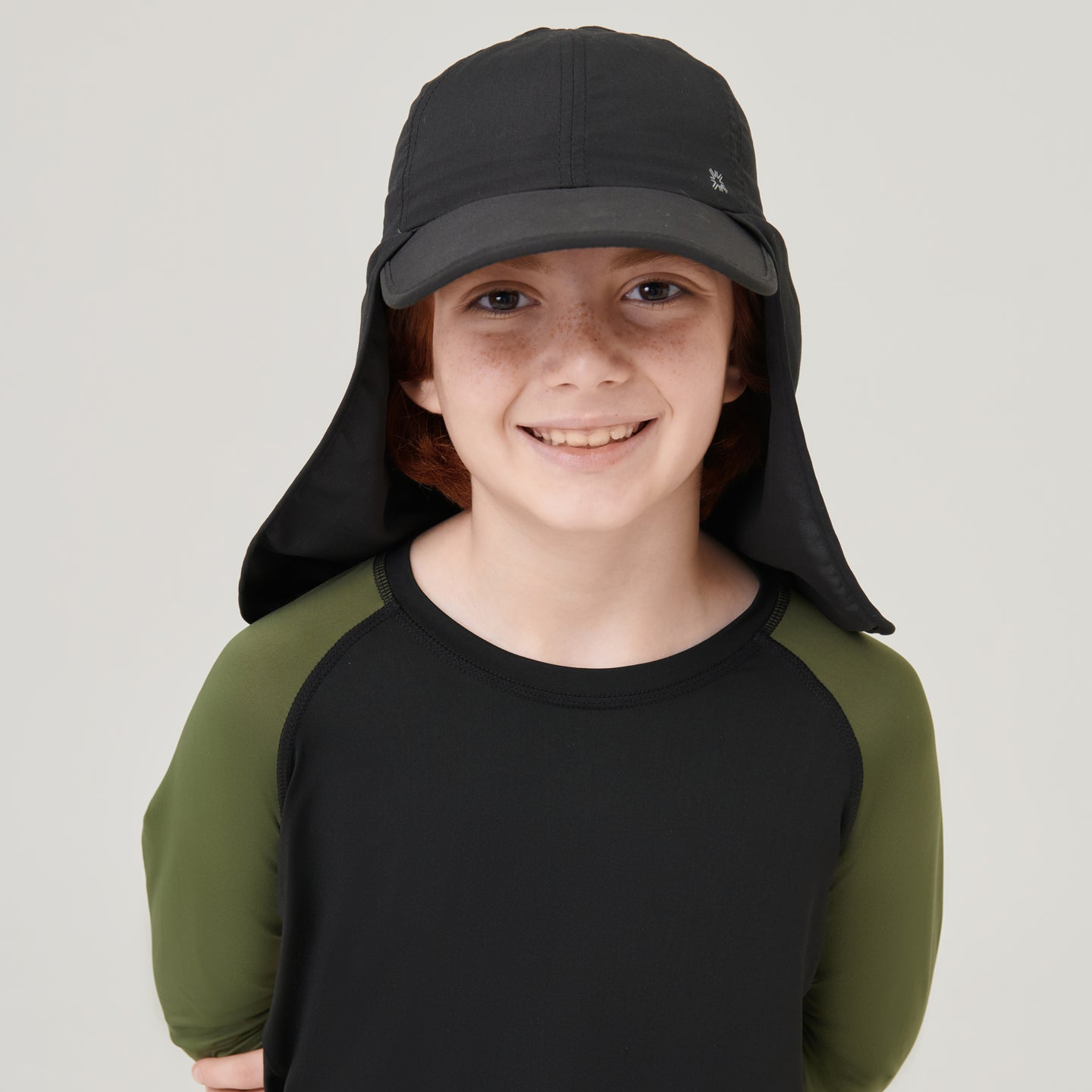 Model Front: Uv Line Casquette Legionario Teens Preto Upf50+
