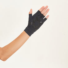 Charger l&#39;image dans la galerie, Model Back: Uv Line Gants Luva Curta Uni Preto
